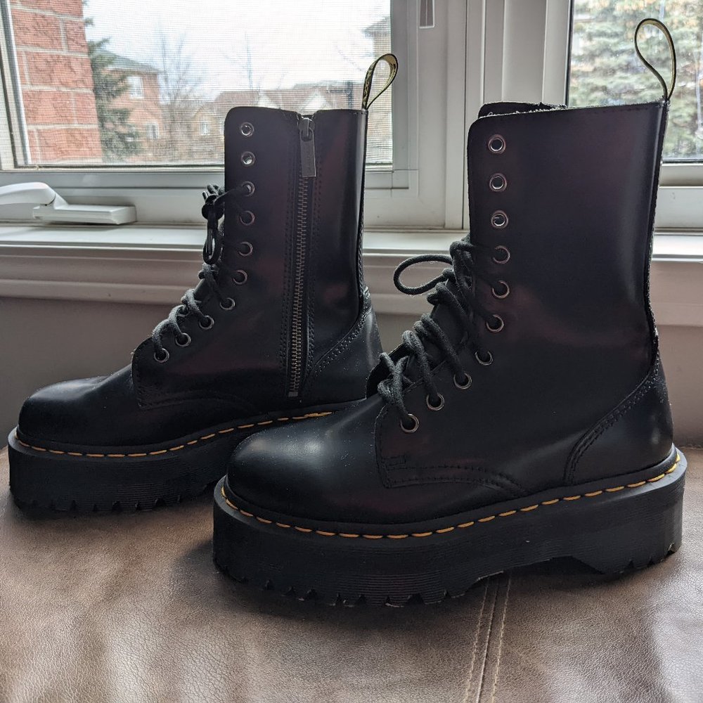 Jadon hi Dr Martens size 6 perfect condition